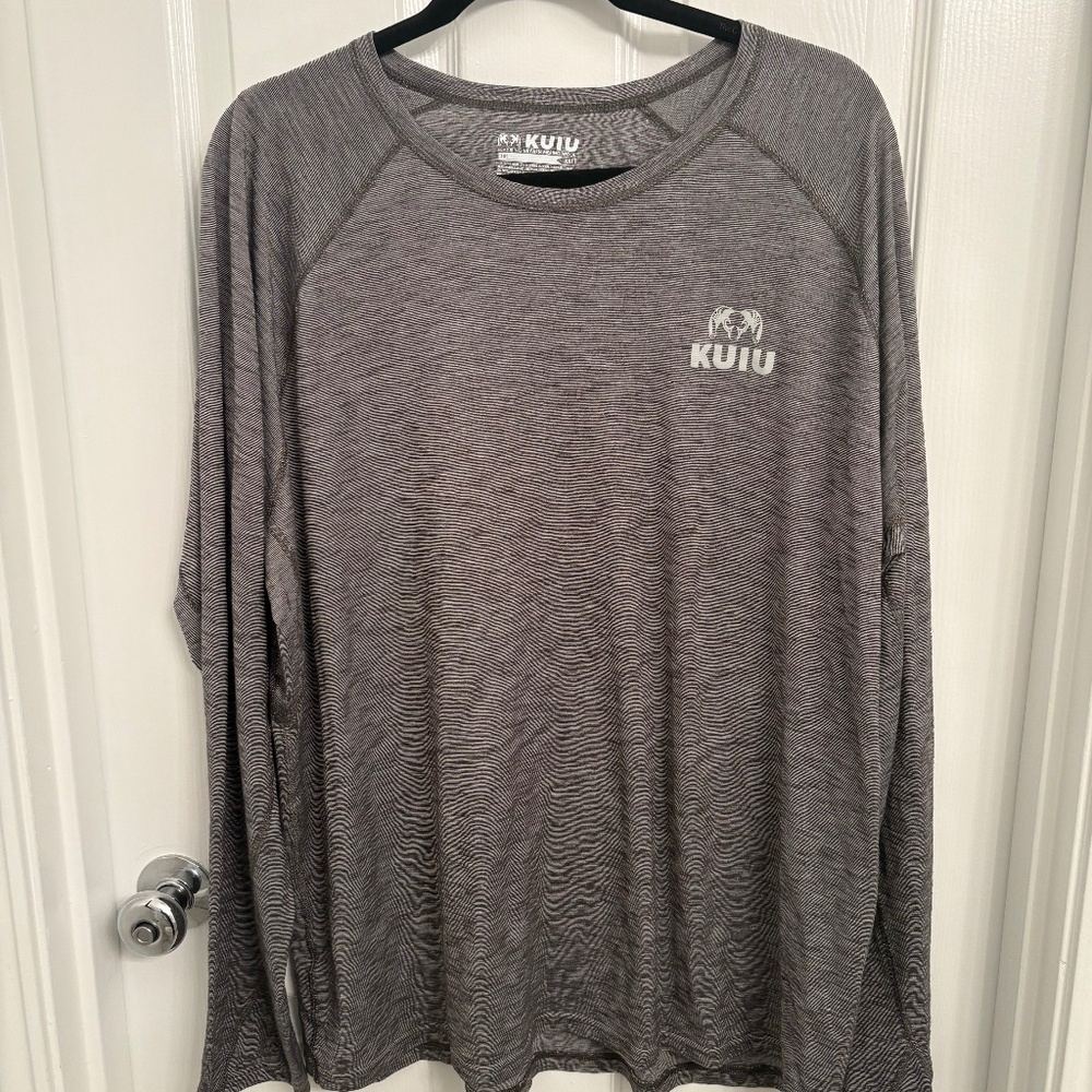 KUIU Pullover shirt. 55% Merino wool.  Size xxl